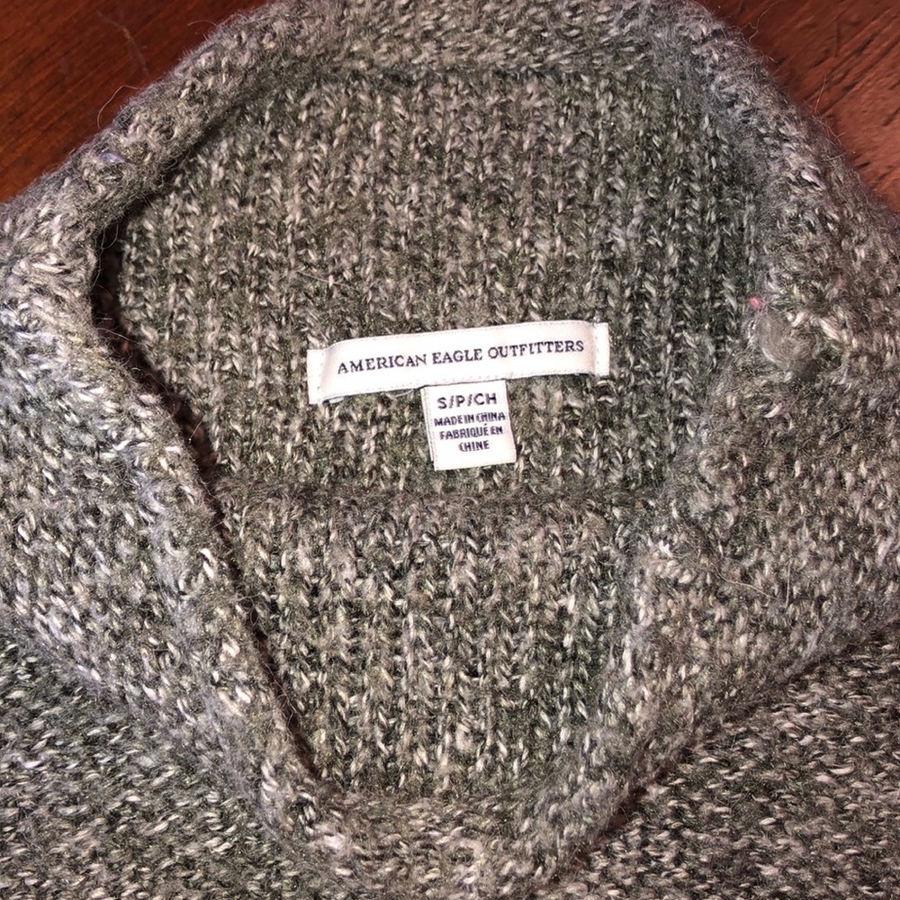 Green Waffle Knit Mock Neck American Eagle Sweater - Picture 4 of 5
